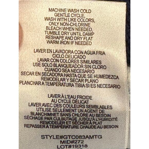 Game of Thrones Deck the Wall Holiday Sweater. Size Medium - Picture 4 of 8